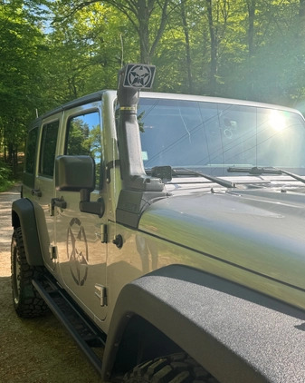 Jeep Wrangler cena 142000 przebieg: 90000, rok produkcji 2017 z Gdańsk małe 352